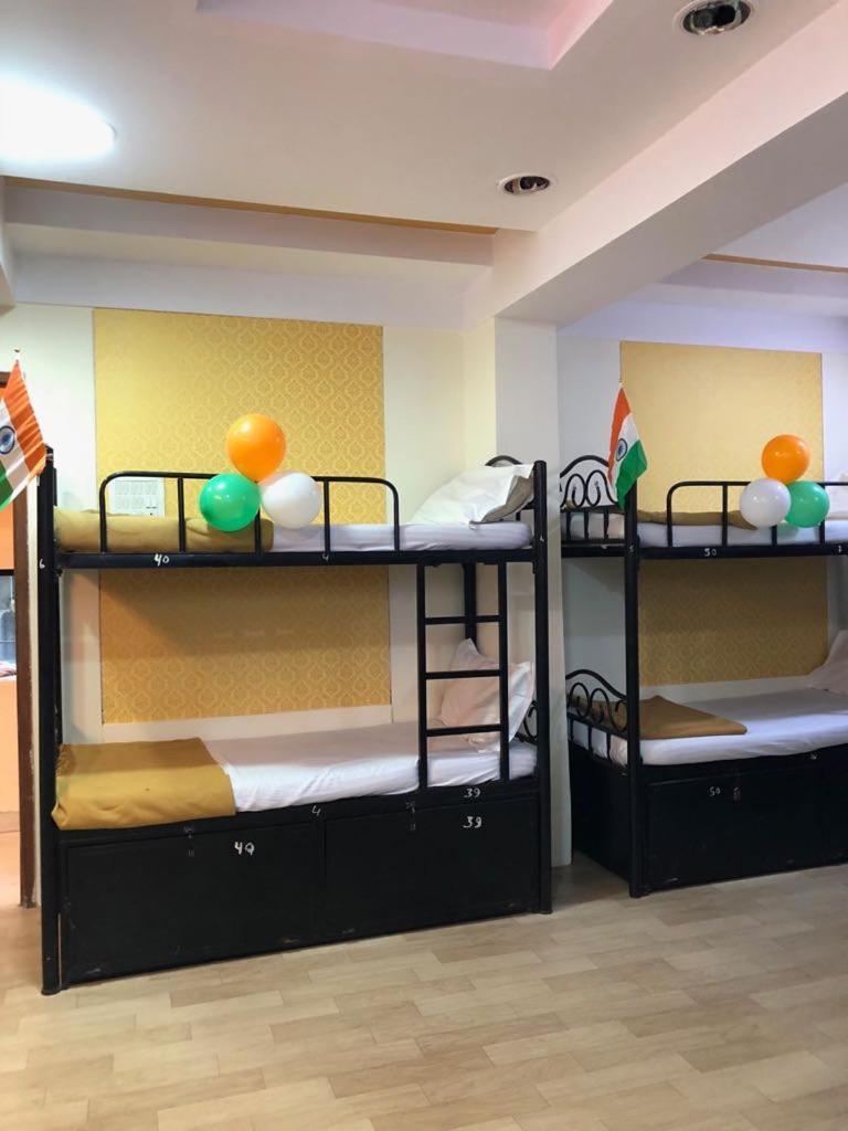 Bandra Dormitory Only For Indian Mumbai Exterior foto